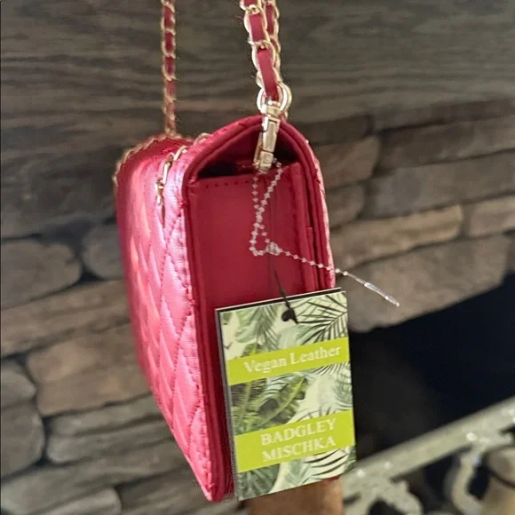 BADGLEY MISCHKA Red Quilted Chain Shoulder Bag - Picture 5 of 11